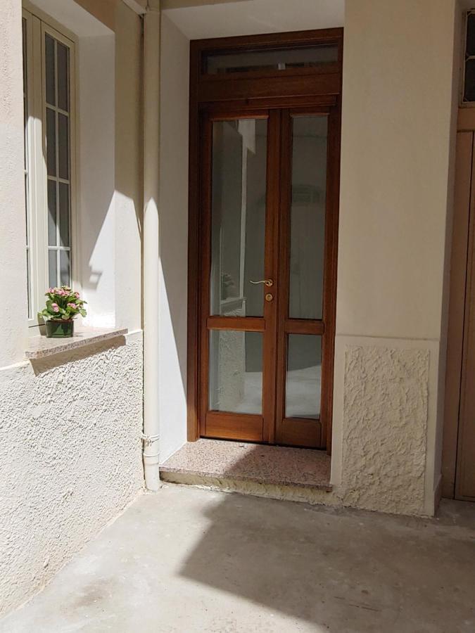 Piccolo Appartamento Al Centro Di Dorgali Exterior foto